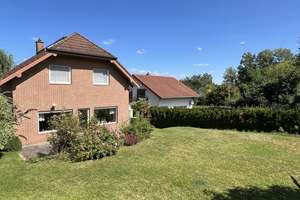 Energieeffizientes, bezugsfreies EFH in toller Wohnlage mit Sonnengarten! Perfekt für die Familie – Die vollständige Adresse der Immobilie erhältst du vom Anbieter., 53639 Königswinter – Vorschaubild 4