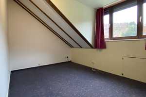 Behagliches Zuhause für die junge Familie – Reihenmittelhaus + Garten + 2 Garagen u.v.m. – Hochtaunuskreis – Vorschaubild 10