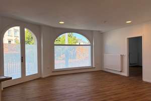 * Alles Neu , helle große Wohnung in Dresden - Süd - ID 6722* – Die vollständige Adresse der Immobilie erhältst du vom Anbieter., 1189 Coschütz/Gittersee, Dresden – Vorschaubild 2