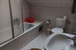 Zweifamilienhaus mit großzügigem Grundstück mit Baugenehmigung und Nebengebäuden zu Verkaufen! – Die vollständige Adresse der Immobilie erhältst du vom Anbieter., 63667 Nidda – Vorschaubild 12
