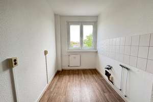 modern sanierte 3-Raum-Wohnung mit Balkon mit Südausrichtung – Goetheweg 1, 6406 Bernburg (Saale) – Vorschaubild 8