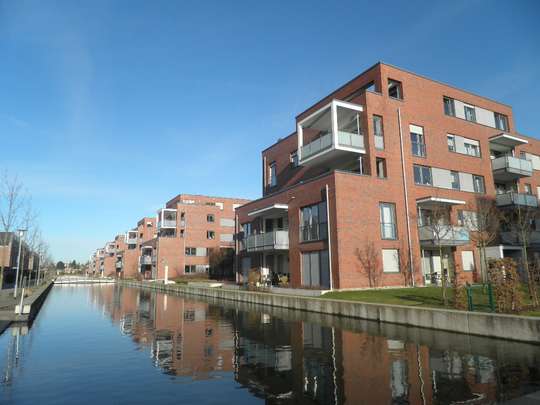 Wohnen an der Lister Gracht: Moderne 3-Zimmer Wohnung mit zwei tollen Balkonen