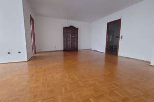 Wunderschöne  2 1/2 Zimmerwohnung mit Balkon und herrlicher Aussicht – Die vollständige Adresse der Immobilie erhältst du vom Anbieter., 42113 Uellendahl-Katernberg, Wuppertal – Vorschaubild 3