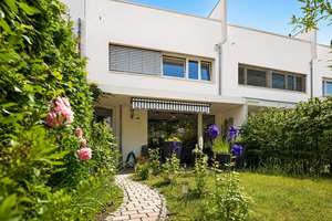 Familienfreundliches Reihenhaus in familiärer Lichterfelder Lage mit Stellplatz und zwei Terrassen – Die vollständige Adresse der Immobilie erhältst du vom Anbieter., 14167 Lichterfelde, Berlin – Vorschaubild 2