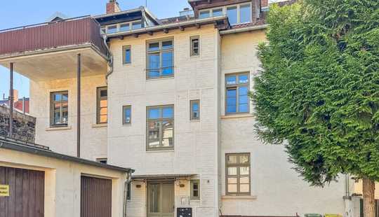 Bild von Voll vermietetes, denkmalgeschützes Mehrfamilienhaus im historischen Kern von Frankfurt-Höchst