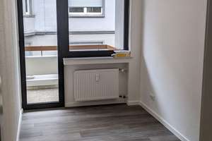 Helle und großzügige 4-Zimmer-Wohnung in Bonn-Beuel (Zentrum) – Kreuzstraße 19, 53225 Beuel-Mitte, Bonn – Vorschaubild 15