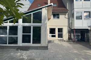 Exklusives Anwesen mit Einfamilienhaus & Dreifamilienhaus auf 1.900 m² Grundstück – Die vollständige Adresse der Immobilie erhältst du vom Anbieter., 75175 Oststadt, Pforzheim – Vorschaubild 2