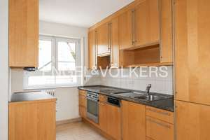 Schickes und gepflegtes RMH zur Miete •  Geniale Aussicht, Gärtchen, großzügige Zimmer, EBK, Carp... – Die vollständige Adresse der Immobilie erhältst du vom Anbieter., 72070 Weststadt, Tübingen – Vorschaubild 3
