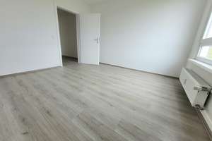 Schöne Aussicht! Renovierte 3-Zimmer-Wohnung mit Balkon! – Nietzscheweg 1, 45279 Freisenbruch, Essen – Vorschaubild 5