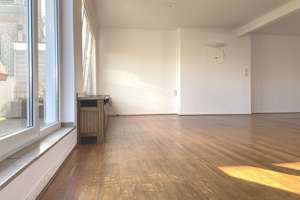 Stadtleben trifft Wohnqualität – 4 Zimmer, Kamin und drei Balkone – Oststraße 37, 40211 Stadtmitte, Düsseldorf – Vorschaubild 5