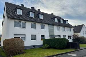 Alt Brück, Ruhiglage, schöne Dachgeschosswohnung