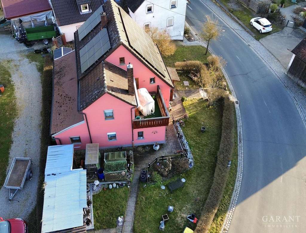 Immobilie in Baudenbach - Gemütliches Einfamilienhaus - mit Garten und herrlichem Weitblick - Bild 1