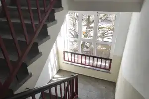 Elegante 3-Zimmer-Altbauwohnung mit grünem Innenhof – Ihr neues Zuhause wartet! – Berlin – Vorschaubild 5