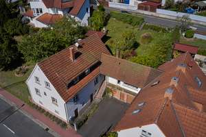 Wohnhaus mit Charme und Potenzial – ideal für Handwerker zur Selbstverwirklichung – Die vollständige Adresse der Immobilie erhältst du vom Anbieter., 63879 Weibersbrunn – Vorschaubild 2
