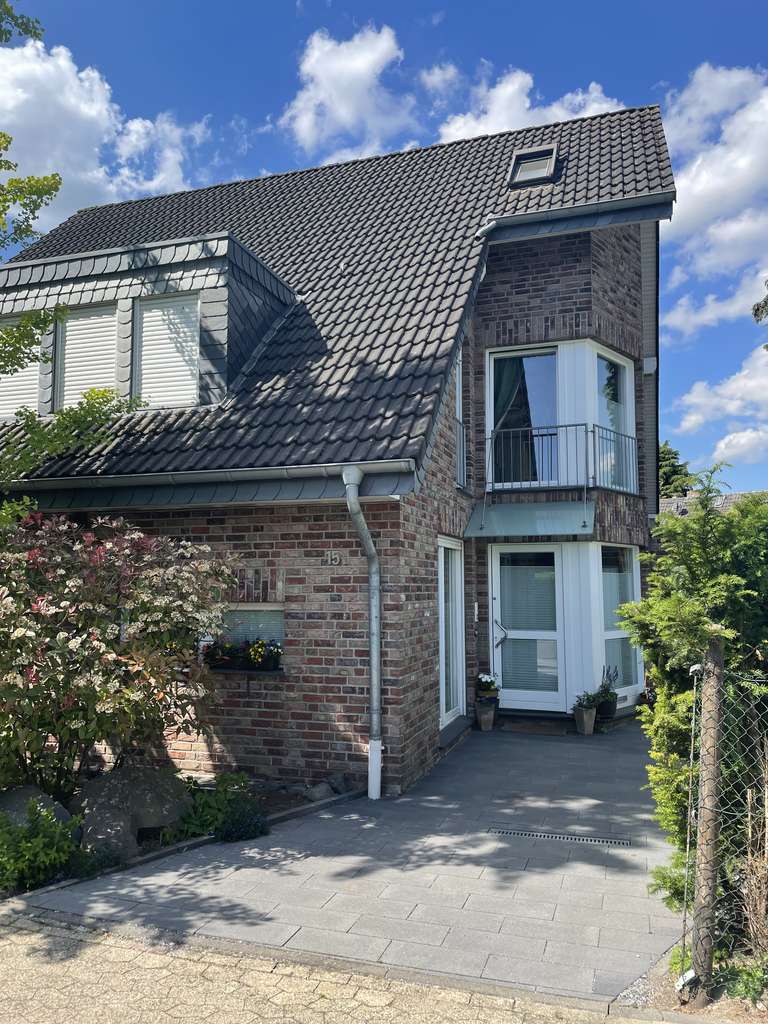 Freistehendes Einfamilienhaus in Krefeld-Lindental