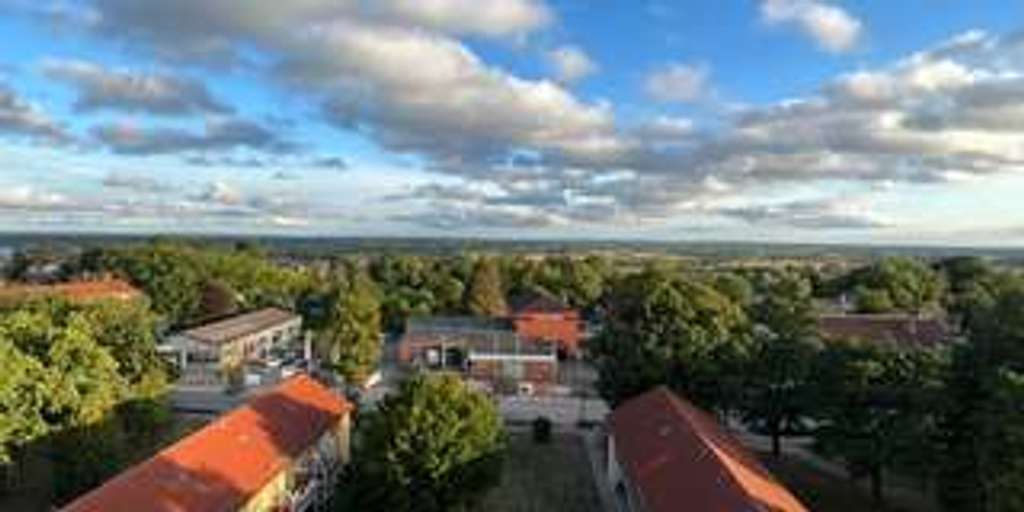 Immobilie in Lauenburg/Elbe - Elbblick  2 Zimmer Wohnung mit Loggia / Einbauküche  - Bild 1