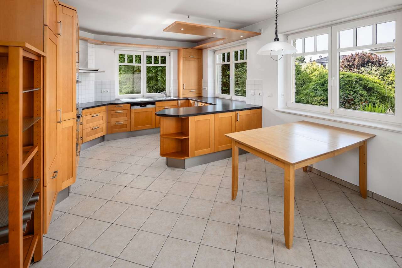 Immobilie in Grönwohld - Ein großzügiges und elegantes Zuhause mitten im Grün - separates Baugrundstück inklusive - Bild 0