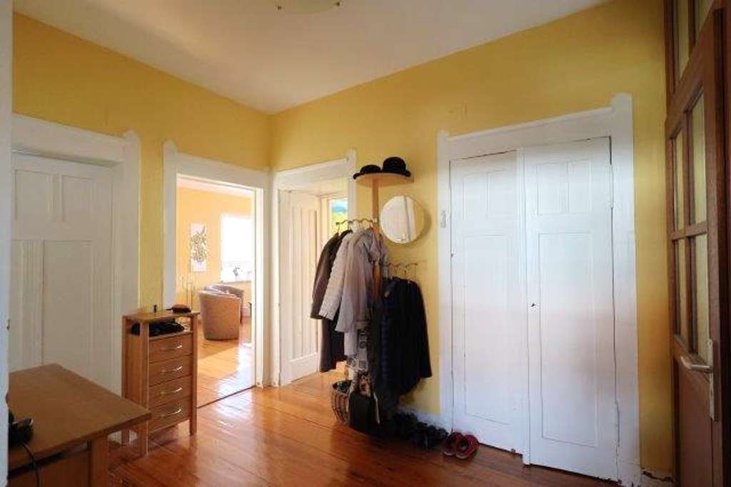 Immobilie in Leinfelden-Echterdingen - Wohnen mit historischem Flair – 3 Wohnungen mit Garten  - großes Grundstück - Bild 1