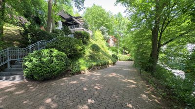 Hausmarke Immobilien -Villenanwesen Freistehend & flexibel Wohnen mit Einliegerwohnung