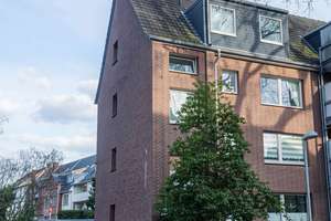 Vierfamilienhaus in guter Innenstadtlage – Die vollständige Adresse der Immobilie erhältst du vom Anbieter., 46535 Dinslaken – Vorschaubild 1