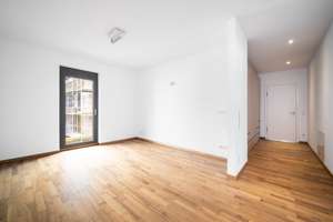 Seltene 3-Zi.-Wohnung mit eigenem Eingang, Dachterrasse, Dachgarten, Lift, ruhige Lage, nahe U-Bahn – Die vollständige Adresse der Immobilie erhältst du vom Anbieter., 80992 Alt-Moosach, München – Vorschaubild 13