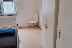 Helle 3-Zimmer Wohnung mit Balkon und EBK in Stuttgart West, U-Bahn 90 m. Schöne Lage! – Rosenbergstrasse 202, 70193 Kräherwald, Stuttgart – Vorschaubild 6