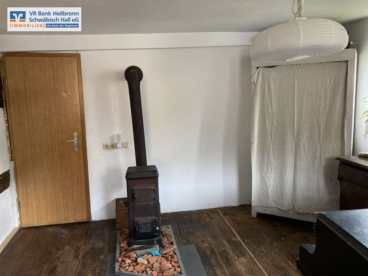 Immobilie in Rosengarten - GROßES CHARMANTES FACHWERKHAUS 
MIT SCHEUNE IN RIEDEN - Bild 1