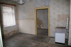 IMMOBILIE MIT POTENTIAL - 2-3-FAMILIEN-RH IN ELSTERBERG - PROV.-FREI – Die vollständige Adresse der Immobilie erhältst du vom Anbieter., 7985 Elsterberg – Vorschaubild 5