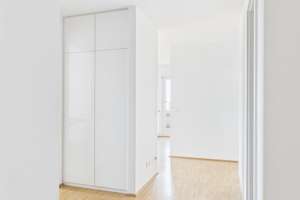 Lichtdurchflutete Dachterrassenwohnung mit unverbaubarem Skyline-Fernblick – Die vollständige Adresse der Immobilie erhältst du vom Anbieter., 81829 Messestadt Riem, München – Vorschaubild 7