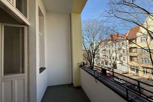 Bezugsfreie, großzügige 3-Zimmer-Altbauwohnung mit Balkon in grüner, ruhiger Lage in Reinickendorf! – Amendestraße 29, 13409 Reinickendorf (Ortsteil), Berlin – Vorschaubild 10
