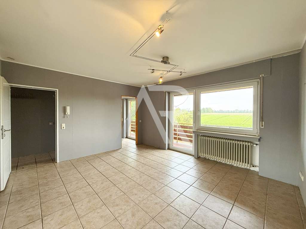 Immobilie in Aldenhoven - Einmalige Gelegenheit! Gepflegtes Ein-/ Zweifamilienhaus mit unverbaubarem Fernblick in Aldenhoven! - Bild 2