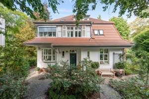 Sanierte Villa aus dem Jahr 1912 mit viel Charme in der Nähe des Kleinen Wannsees – Die vollständige Adresse der Immobilie erhältst du vom Anbieter., 14109 Wannsee, Berlin – Vorschaubild 1
