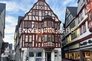 Historisches Wohn- und Geschäftshaus im Herzen der Altstadt – Limburg-Weilburg (Kreis) – Vorschaubild 1