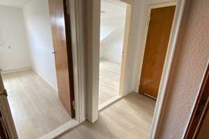 Gepflegte 2,5-Zimmer Wohnung im 4. OG mit Balkon in Bremen-Fesenfeld – Schönhausenstraße 20, 28203 Fesenfeld, Bremen – Vorschaubild 2