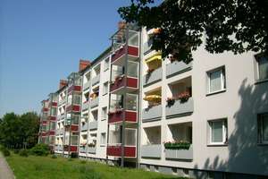 Helle 2-Raum-Wohnung mit Einbauküche – Charlottenstr. 27, 9126 Gablenz, Chemnitz – Vorschaubild 2