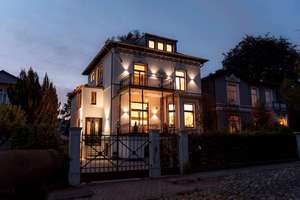 1896 Eine Villa wie keine andere ... – Die vollständige Adresse der Immobilie erhältst du vom Anbieter., 21029 Bergedorf (Ortsteil), Hamburg – Vorschaubild 3