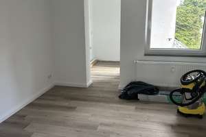 Zwei Zimmer in Wuppertal:  ruhiges und gepflegtes Mehrfamilienhaus. – Steinenfeld 44, 42107 Elberfeld, Wuppertal – Vorschaubild 5