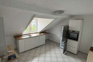 Schöne Altbau Dachgeschoss-Wohnung mit Küche und Keller im historischen Kesselstadt. – Alexanderstraße 7, 63454 Kesselstadt, Hanau – Vorschaubild 13