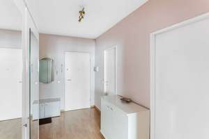 Bezugsfreie 2-Zimmer-Wohnung mit Aufzug und Loggia im idyllischen Westend – Die vollständige Adresse der Immobilie erhältst du vom Anbieter., 14052 Westend, Berlin – Vorschaubild 7