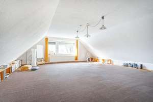 Westerholt: Großzügiges Wohnhaus mit Garage und großem Grundstück in Nenndorf! – Die vollständige Adresse der Immobilie erhältst du vom Anbieter., 26556 Westerholt – Vorschaubild 11