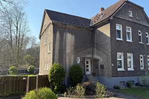 Großzügige Doppelhaushälfte mit Ausbaureserve in Gelsenkirchen- Hassel – Die vollständige Adresse der Immobilie erhältst du vom Anbieter., 45896 Hassel, Gelsenkirchen – Vorschaubild 35