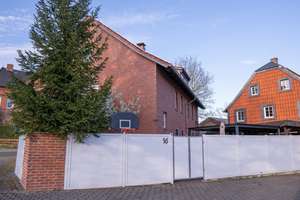 Lage Lage Lage ein Haus mit vielen Möglichkeiten Einfamilien- Zweifamilien- Mehrfamilienhaus... – Die vollständige Adresse der Immobilie erhältst du vom Anbieter., 38228 Reppner, Salzgitter – Vorschaubild 2
