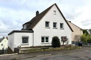 Mehrfamilienhaus mit 3 Wohnungen & 3 Garagen OT Hohl – Die vollständige Adresse der Immobilie erhältst du vom Anbieter., 55743 Idar-Oberstein – Vorschaubild 3