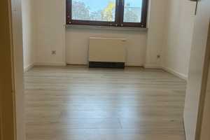 Vollständig renovierte 4-Zimmer-Wohnung mit Balkon und EBK in Karlsruhe – Elsa-Brändström-Straße 15a, 76228 Karlsruhe – Vorschaubild 5