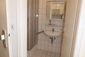 Anfragen bitte nur per E-Mail - Helles, 1-Zimmer-Apartment mit Gartenblick - ruhig gelegen! – Die vollständige Adresse der Immobilie erhältst du vom Anbieter., 80807 Milbertshofen, München – Vorschaubild 5