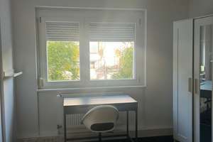 Helles, großzügiges WG-Zimmer in Frauen-WG – nur 2 Gehminuten zum Pforzheimer Hauptbahnhof! – Die vollständige Adresse der Immobilie erhältst du vom Anbieter., 75175 Innenstadt, Pforzheim – Vorschaubild 4