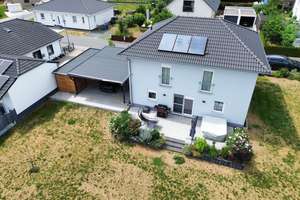 Einziehen und Wohlfühlen – Neuwertiges Einfamilienhaus mit hochwertiger Ausstattung! – Die vollständige Adresse der Immobilie erhältst du vom Anbieter., 92702 Kohlberg – Vorschaubild 2
