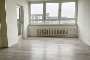 Klein + Fein = Dein! 2-Zimmer-Apartment + Loggia, offener Kochbereich, Wannenbad, Aufzug – Gropiusweg 17, 44801 Querenburg, Bochum – Vorschaubild 2