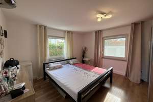 Sehr gepflegt Drei-Zimmer-Wohnung mit Balkon – Die vollständige Adresse der Immobilie erhältst du vom Anbieter., 85055 Nordost, Ingolstadt – Vorschaubild 2