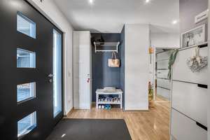 „Einziehen & wohlfühlen – Familienhaus mit Kamin, Garten & modernisiertem Außenauftritt“ – Die vollständige Adresse der Immobilie erhältst du vom Anbieter., 97688 Bad Kissingen – Vorschaubild 3